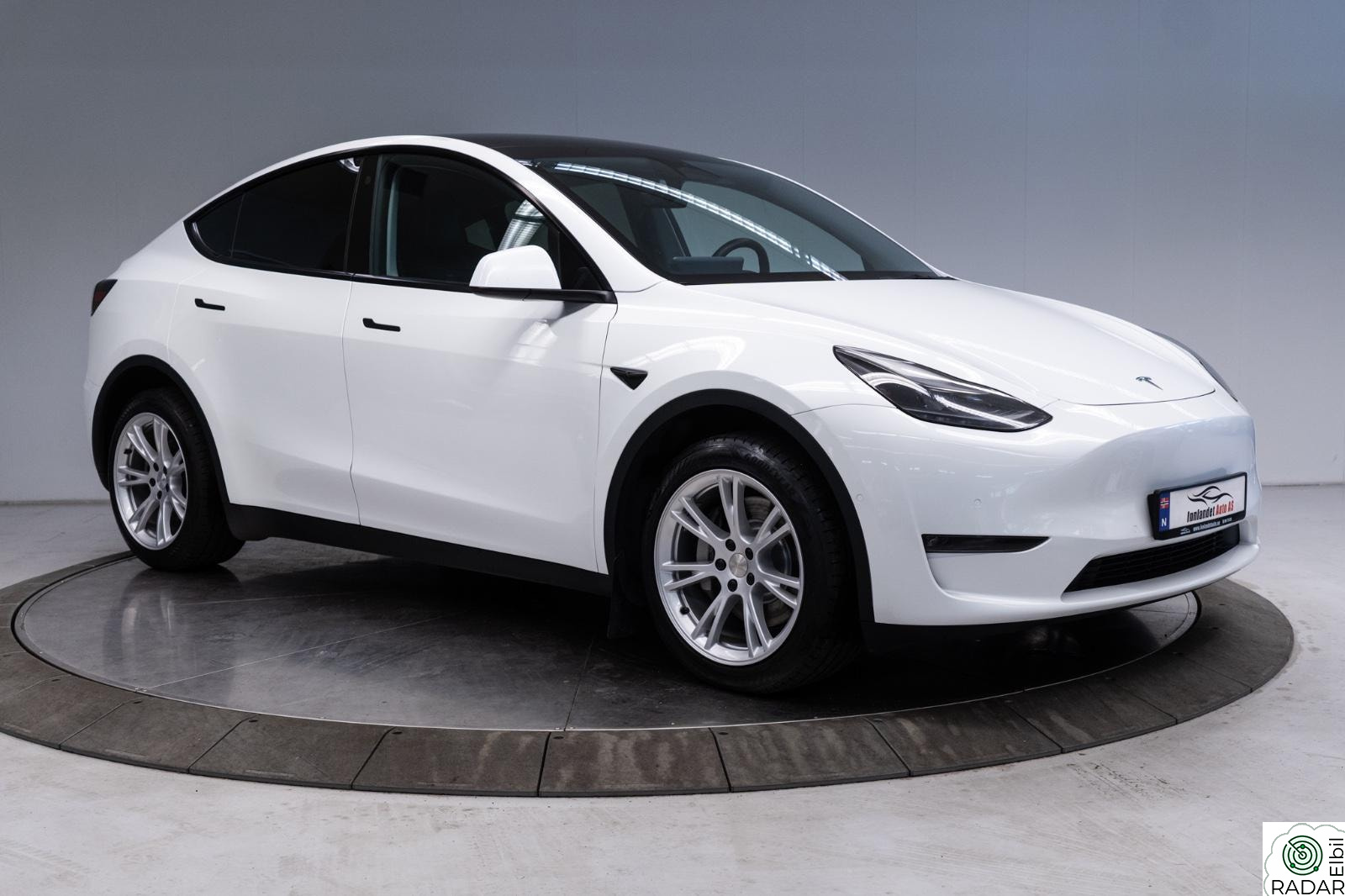 TESLA Model Y AWD LONG RANGE H.FESTE+360KAMERA+SKINN+NY EU+EN EIER+