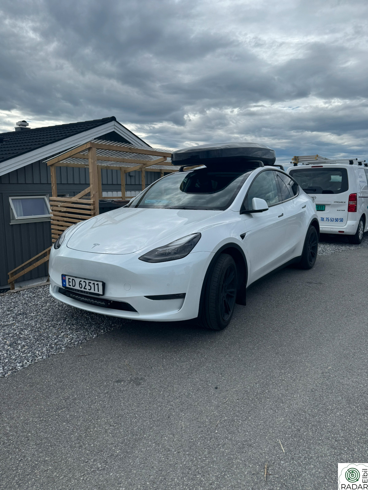 TESLA Model Y Long Range AWD