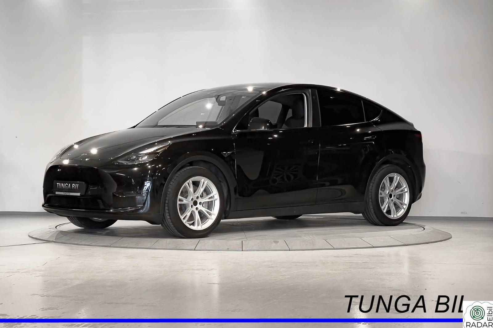 TESLA Model Y Long-Range Dual Motor AWD | kr. 3.990,- mnd!