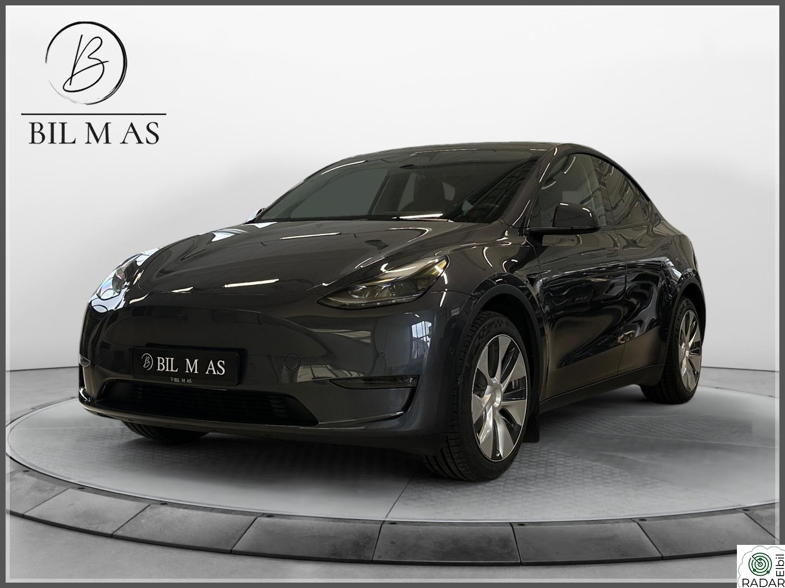 TESLA Model Y Long Range AWD H.Feste Panorama Autopilot