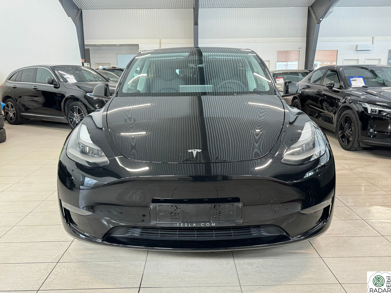 TESLA Model Y LONG RANGE AWD | SKINN | KROK | PREMIUM | HIFI +++