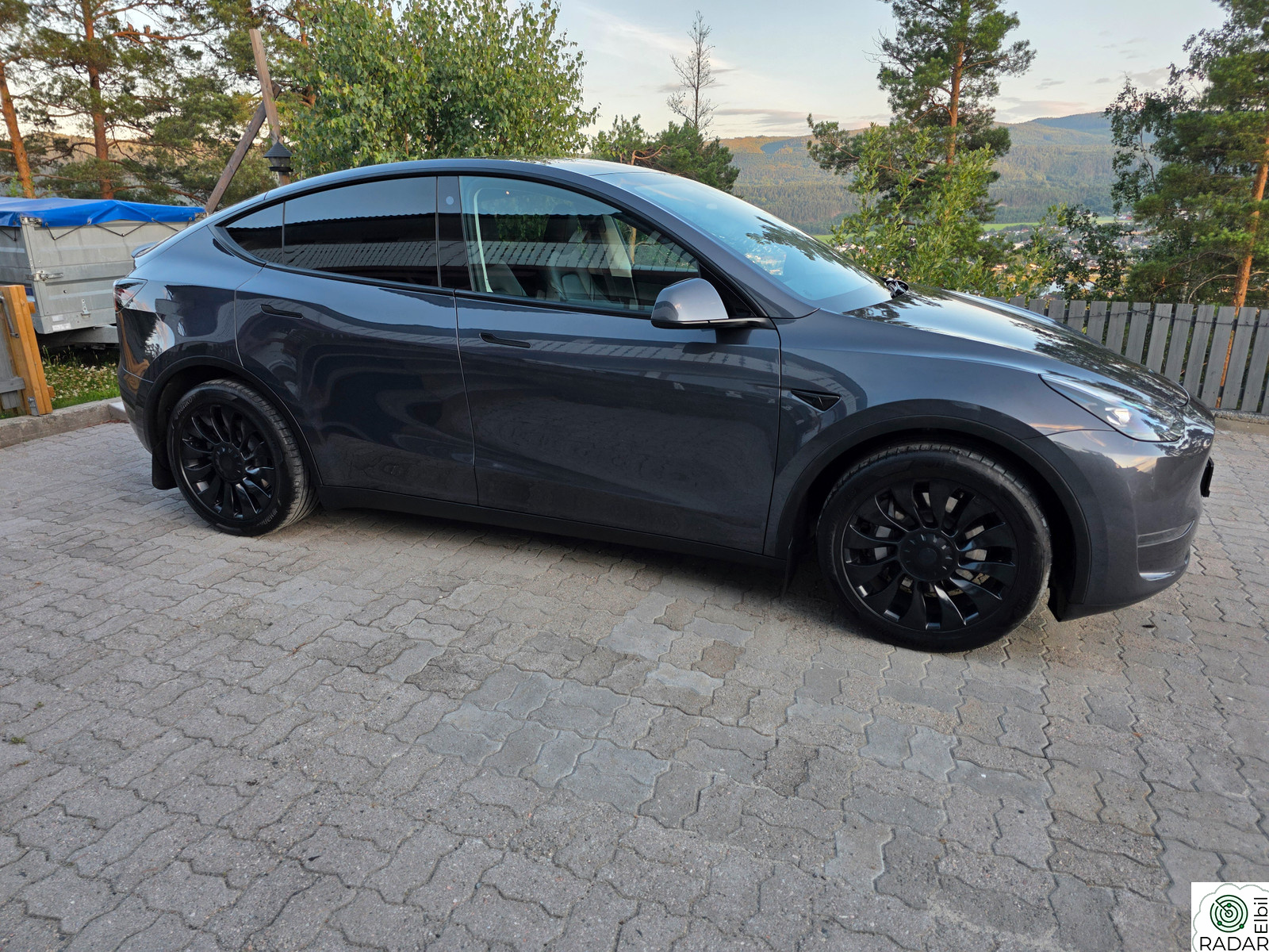 TESLA Model Y Long Range AWD