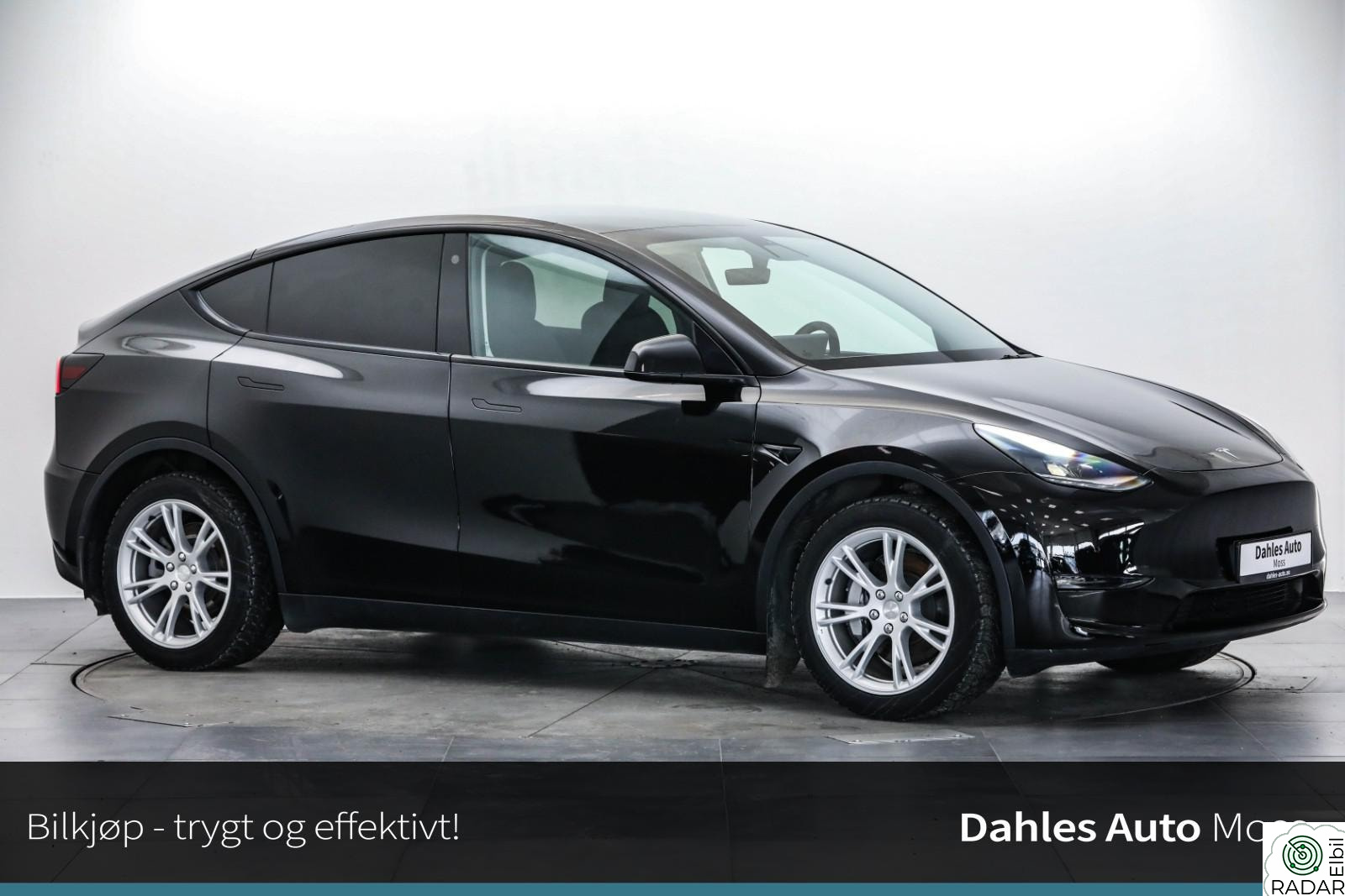 TESLA Model Y Long Range AWD/Premium/Autopilot