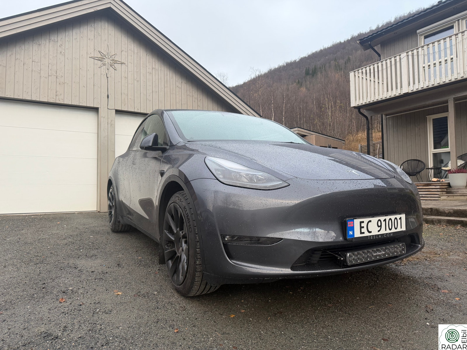 TESLA Model Y Long Range AWD