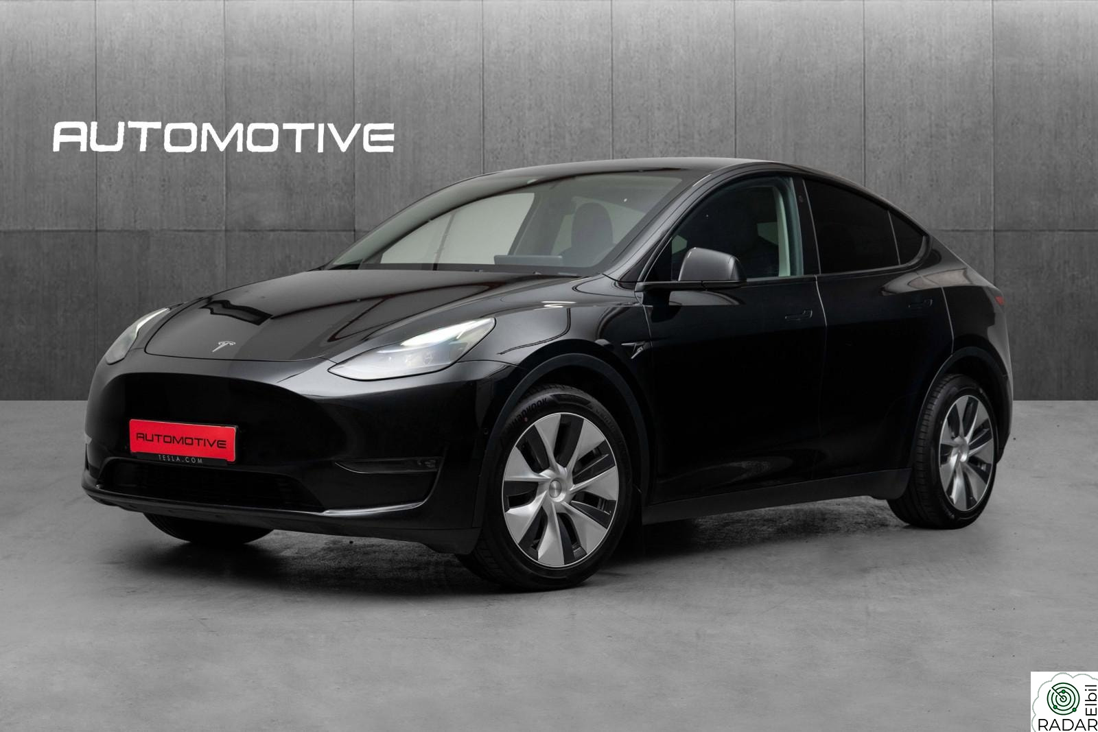 TESLA Model Y Long Range / AWD / Premium / Autopilot / H.Feste