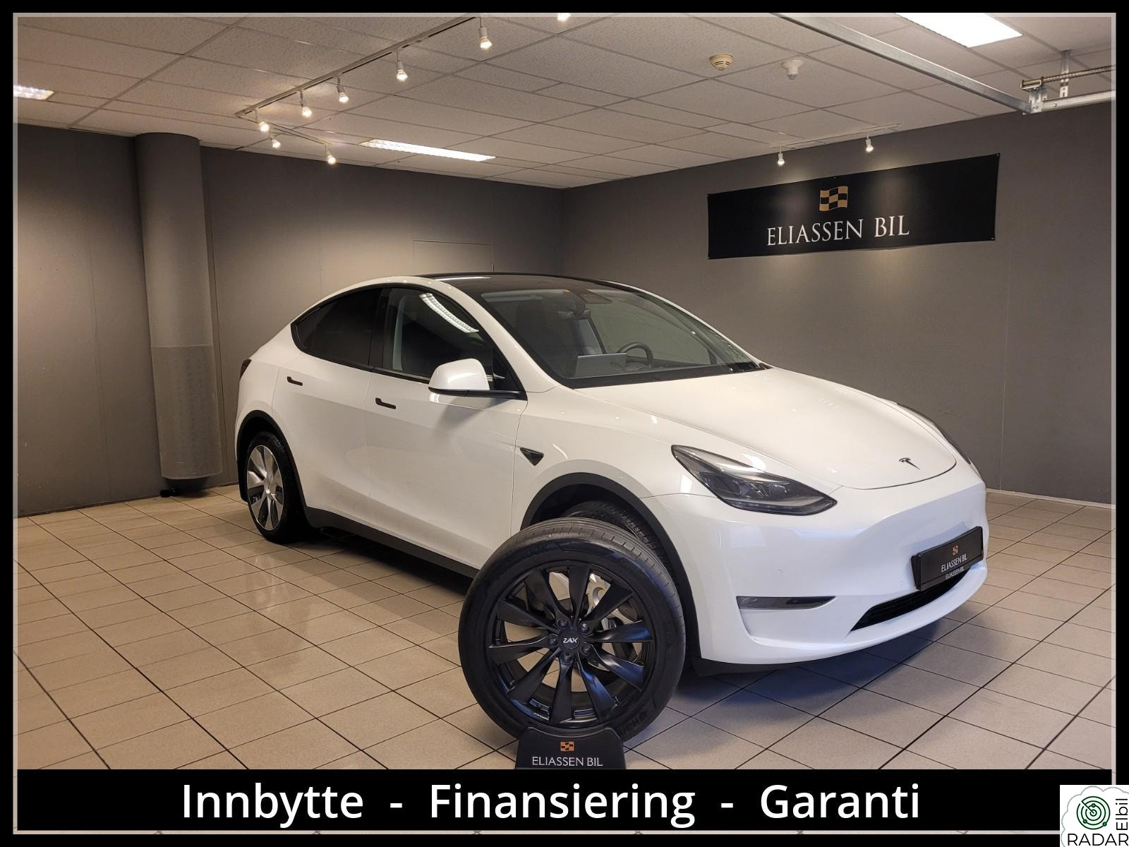 TESLA Model Y Long Range AWD Premium /Autopilot /Sort Skinn /H.Feste