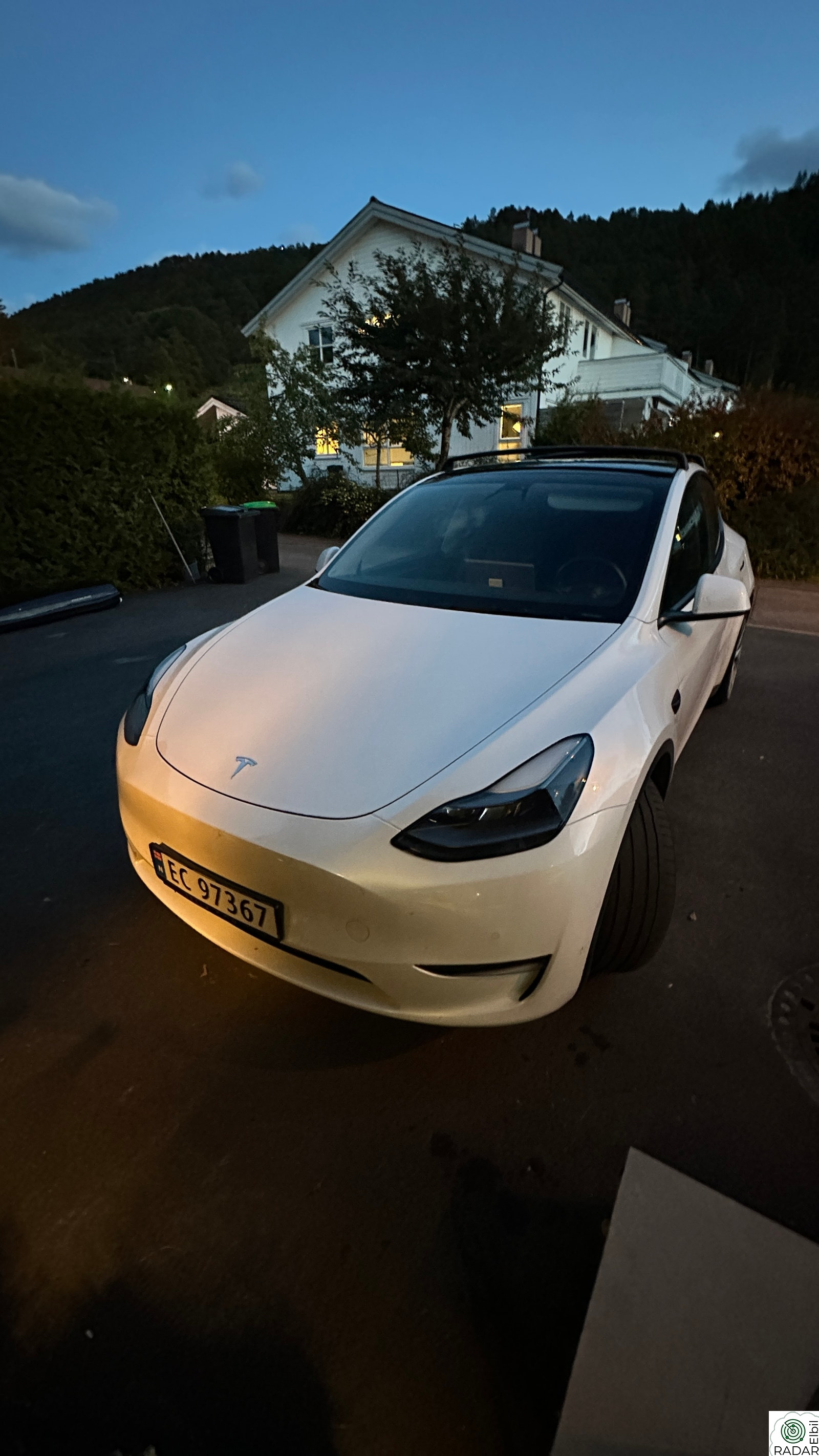 TESLA Model Y Long Range AWD