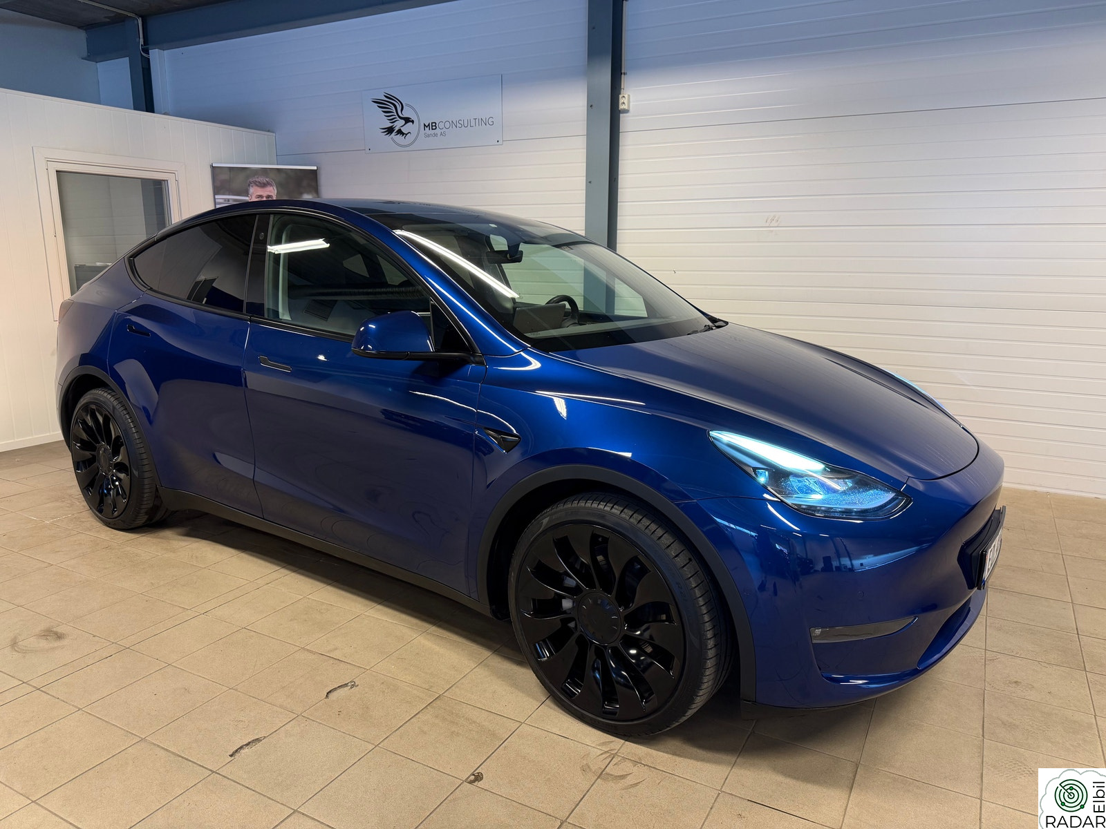 TESLA Model Y AWD MODEL Y/Navi/Autopilot/Kam/Key/DAB/21"