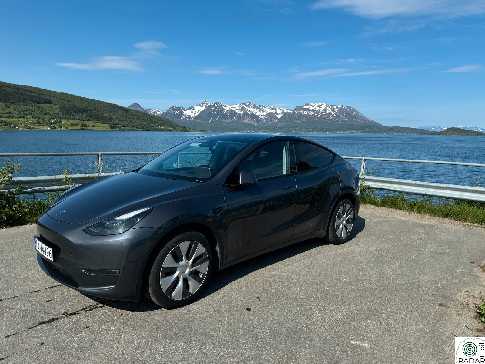TESLA Model Y Long Range AWD