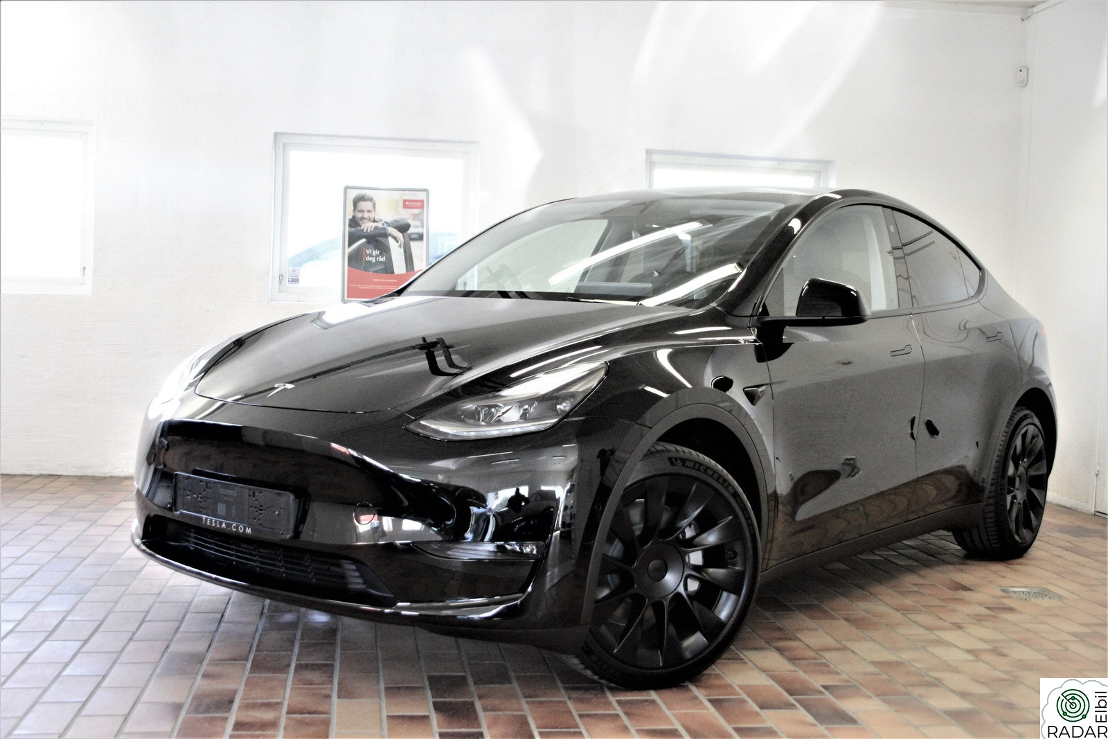 TESLA Model Y LONG RANGE AWD AUTOPILOT PREMIUM+VINTER+HENGERFESTE++