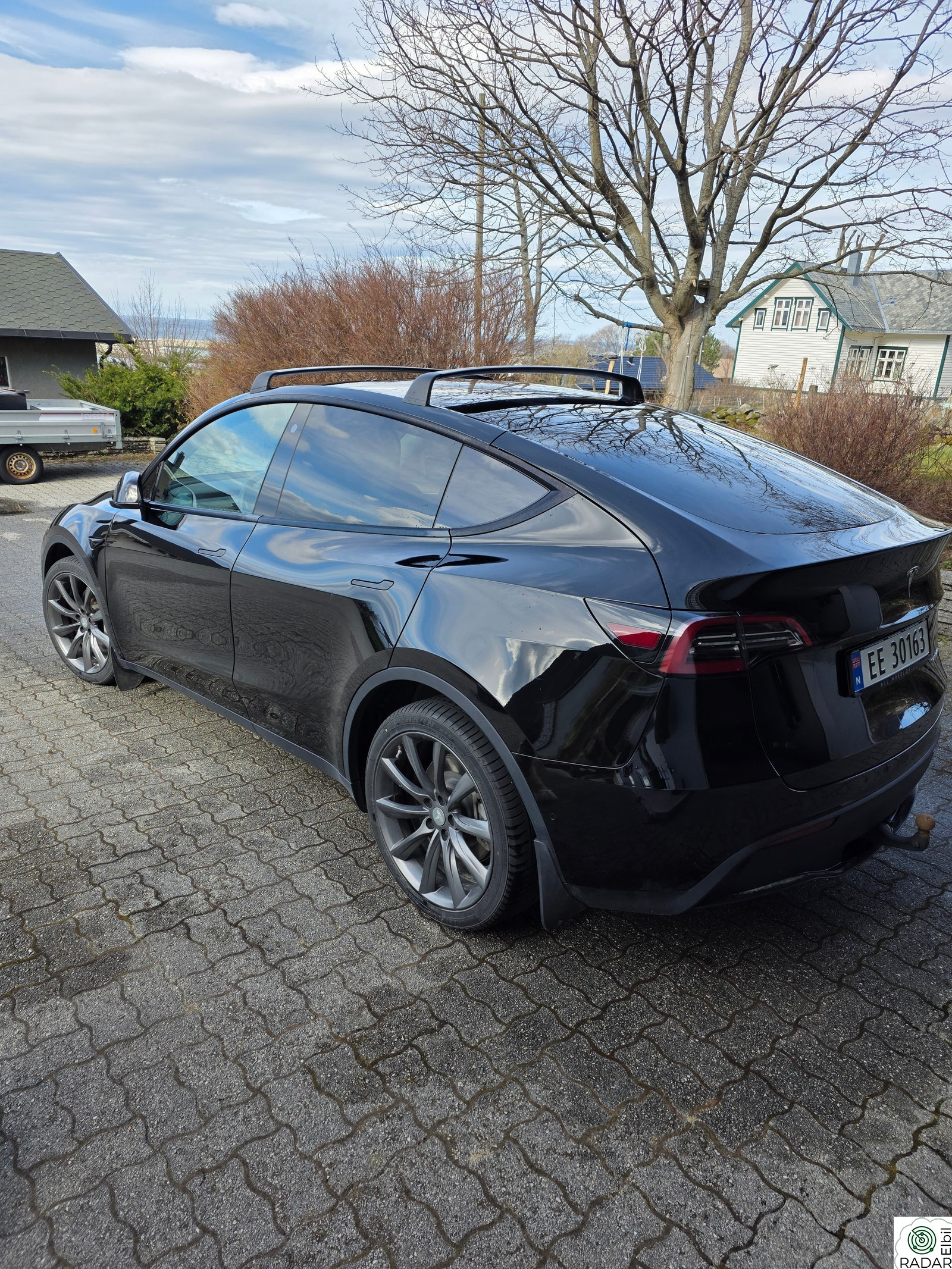 TESLA Model Y Long Range AWD