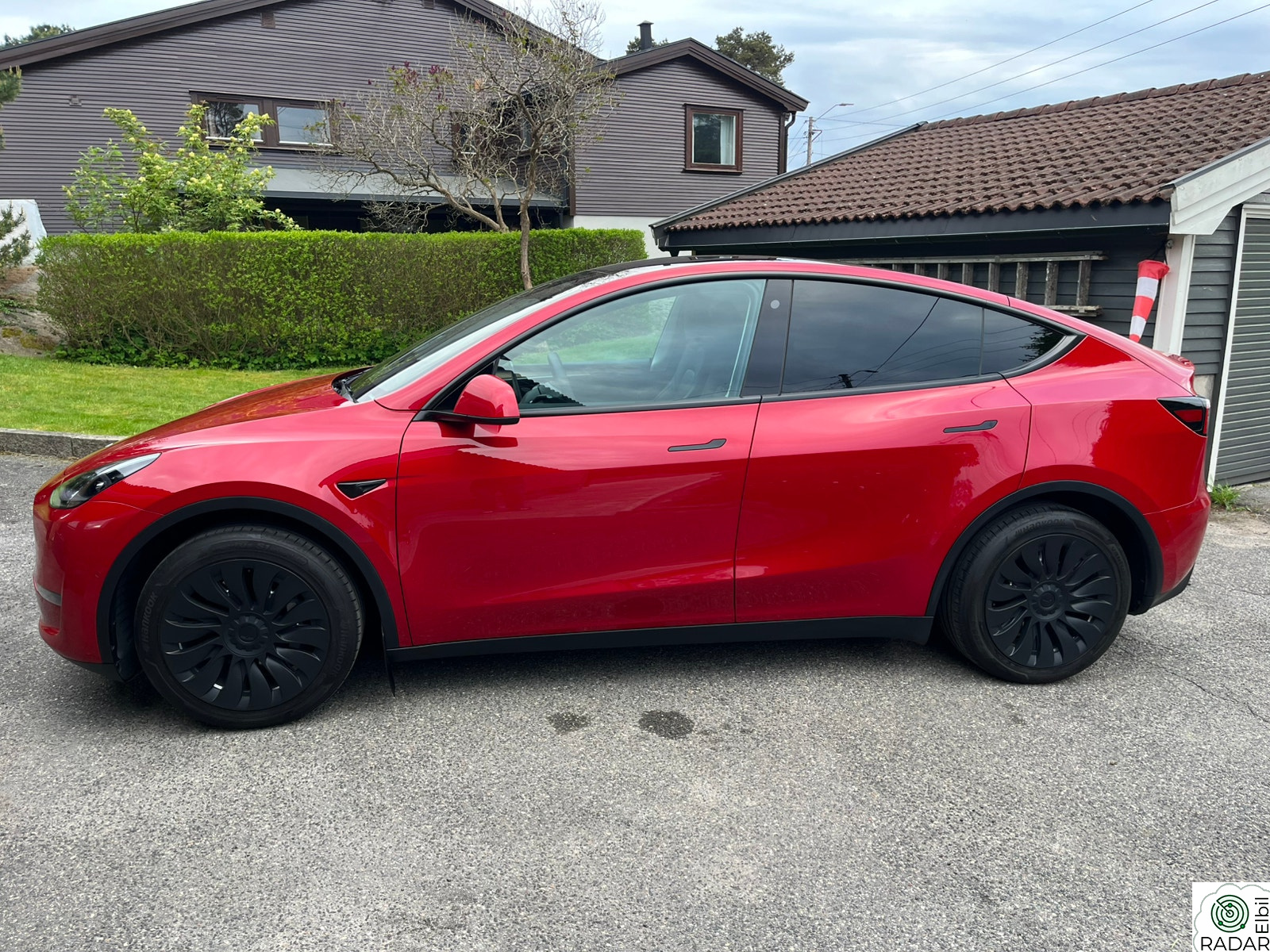 TESLA Model Y Long Range AWD