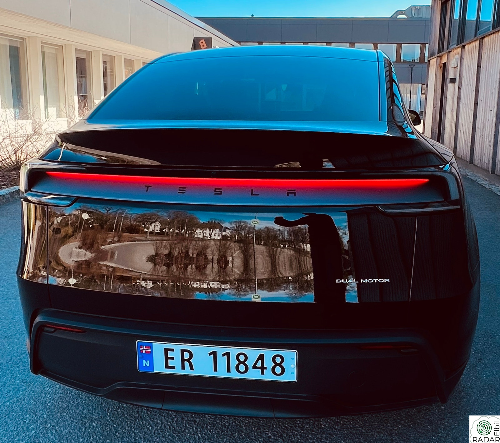 TESLA Model Y Premium Long Range AWD