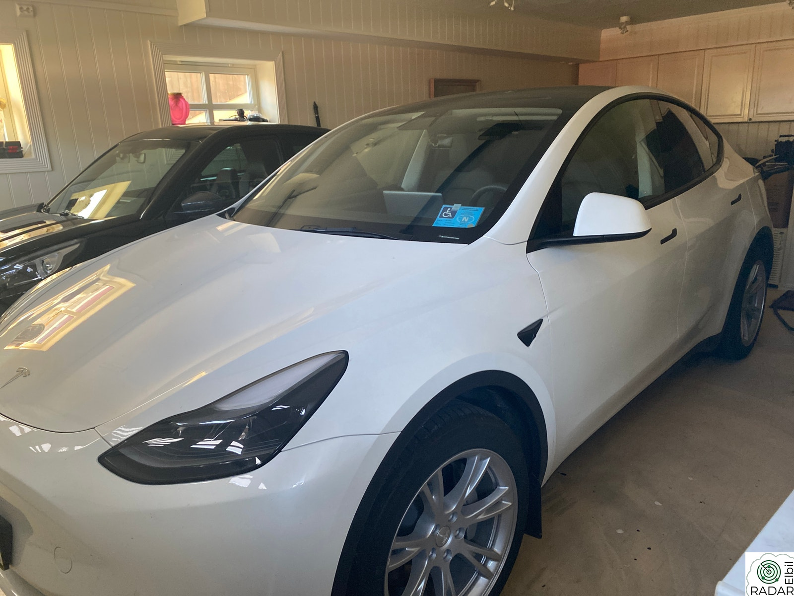TESLA Model Y Standard Range RWD