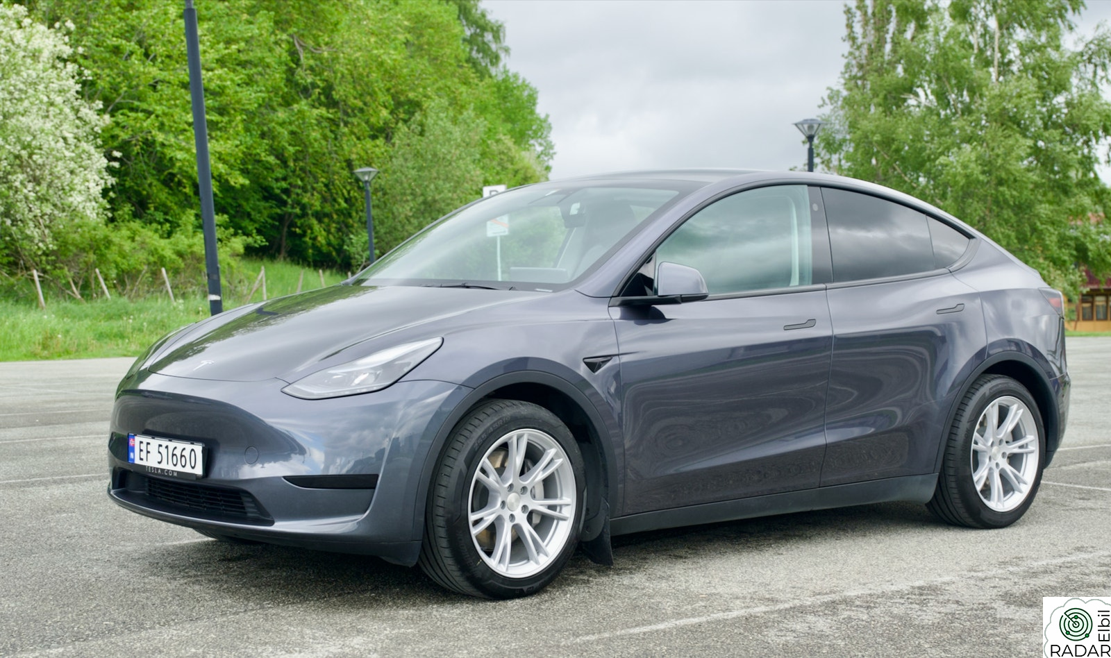 TESLA Model Y Standard Range RWD