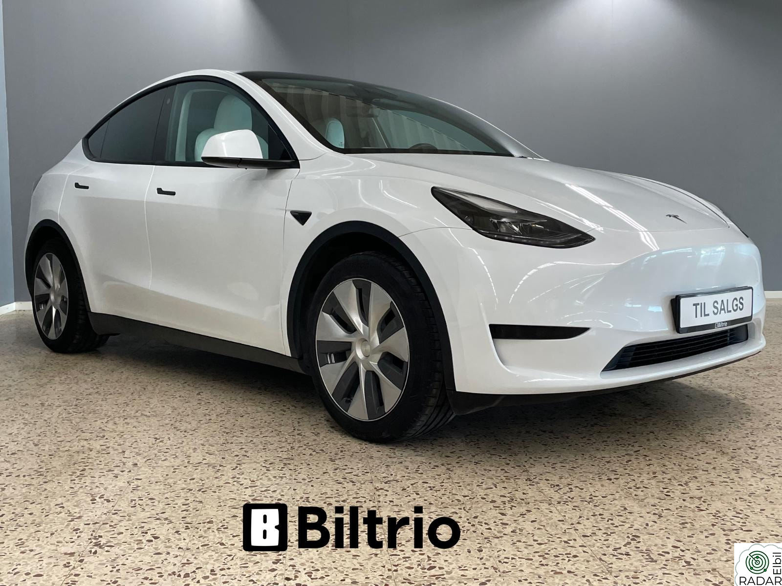 TESLA Model Y RWD/Hengerfeste/Autopilot/Premium/Varmepumpe/Panorama