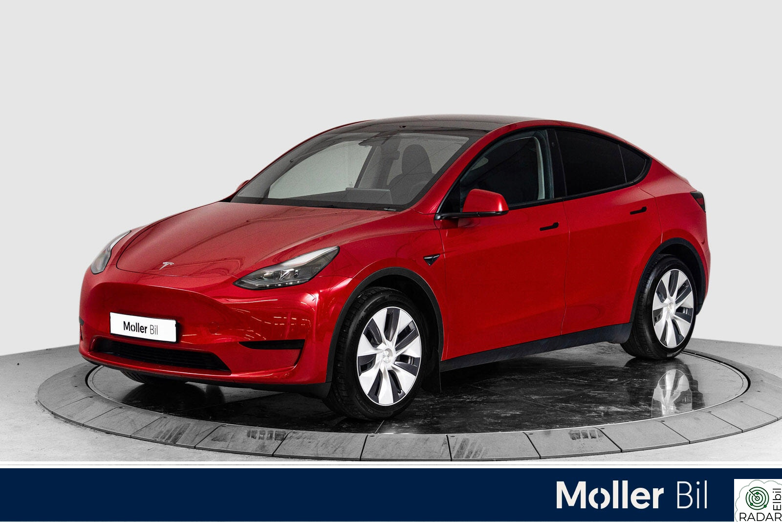 TESLA Model Y Standard Range RWD - Pano, R.Kam, LED, Navi