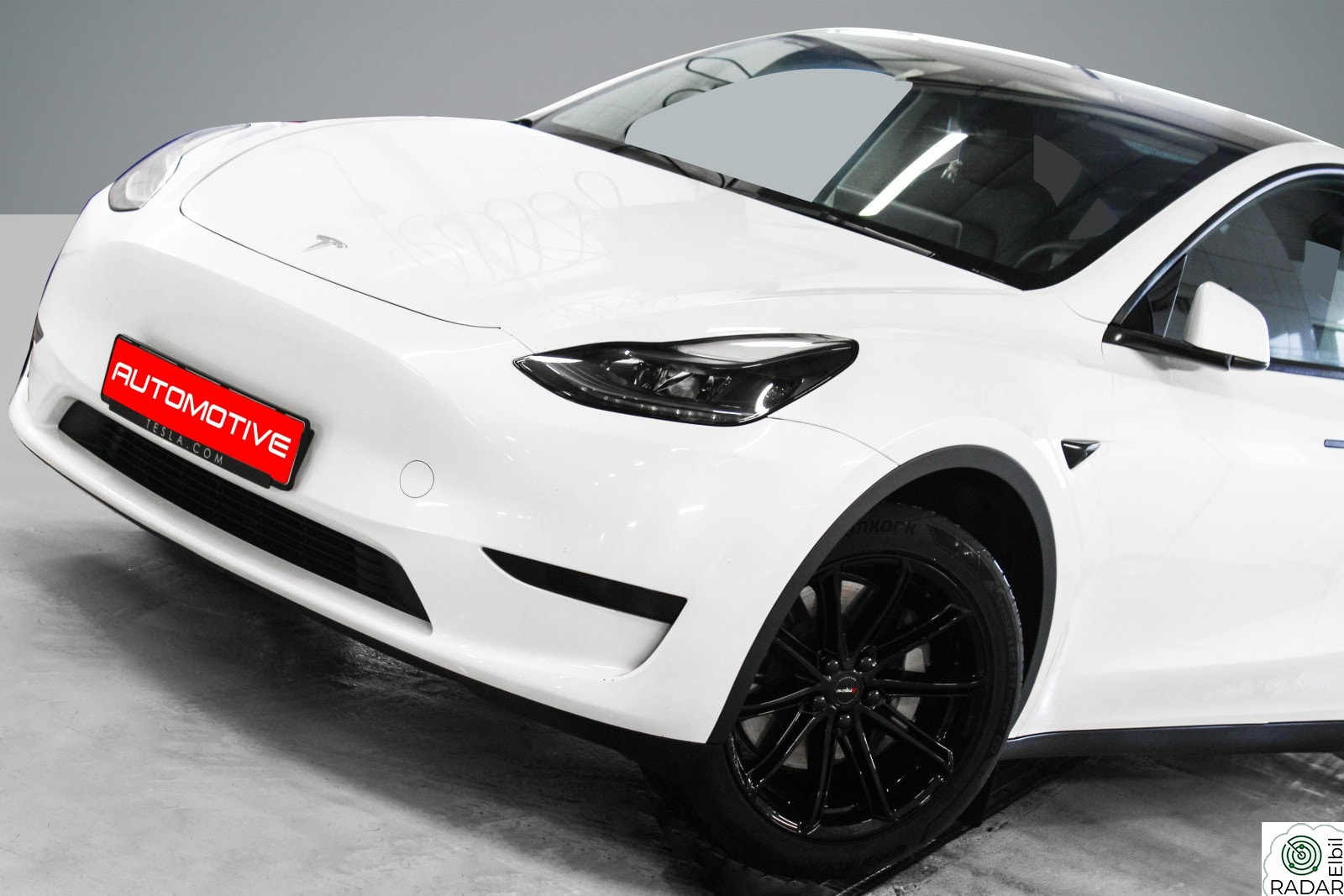 TESLA Model Y SR| RWD| AP| ELEKTRISK| 19+19 TOM| KROK| LED +++