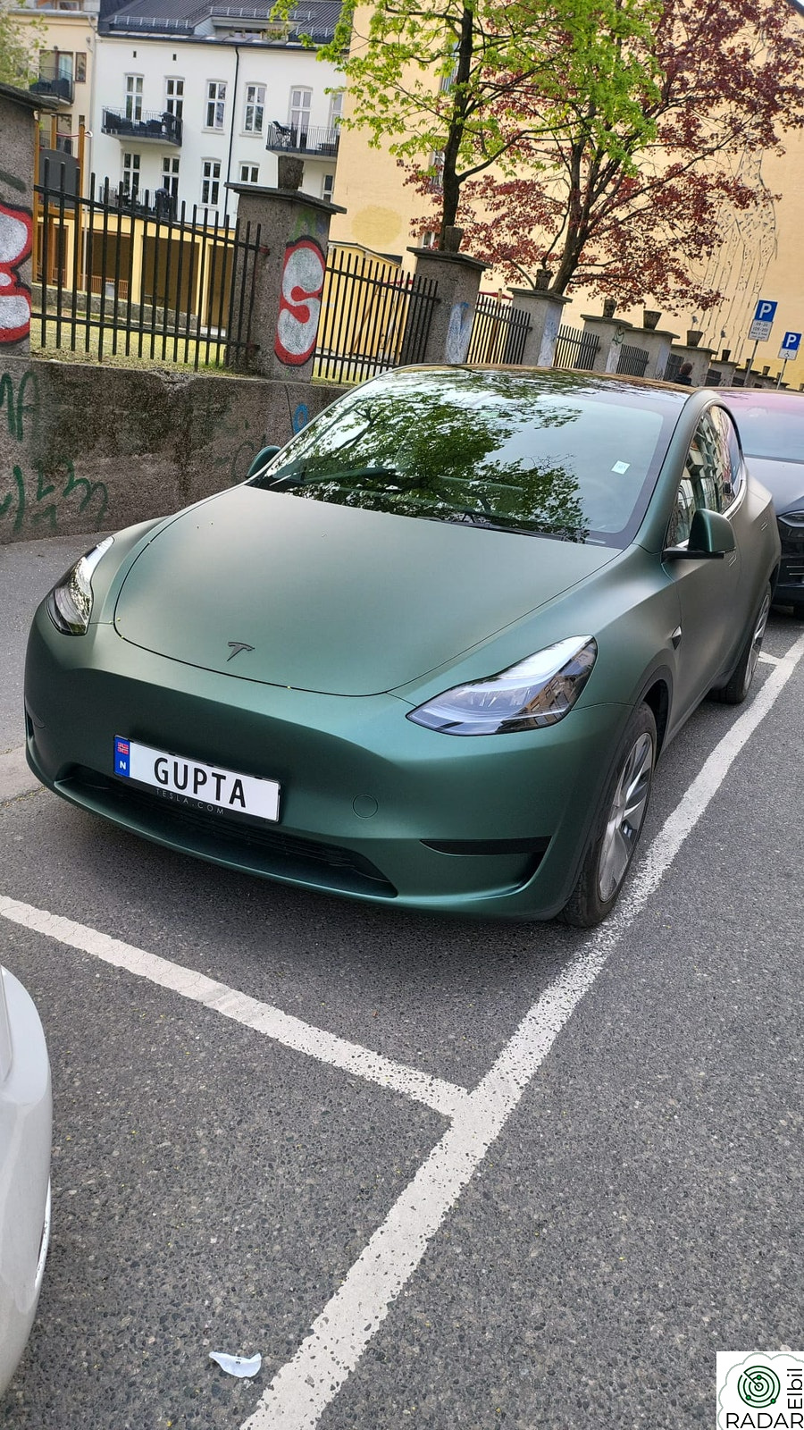 TESLA Model Y Standard Range RWD