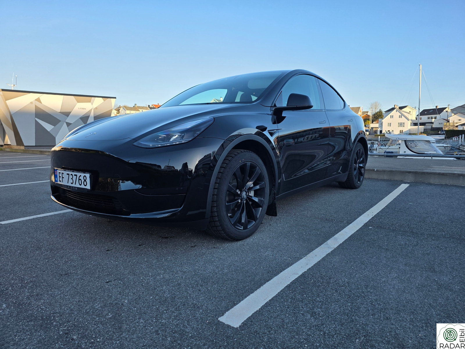 TESLA Model Y Standard Range RWD
