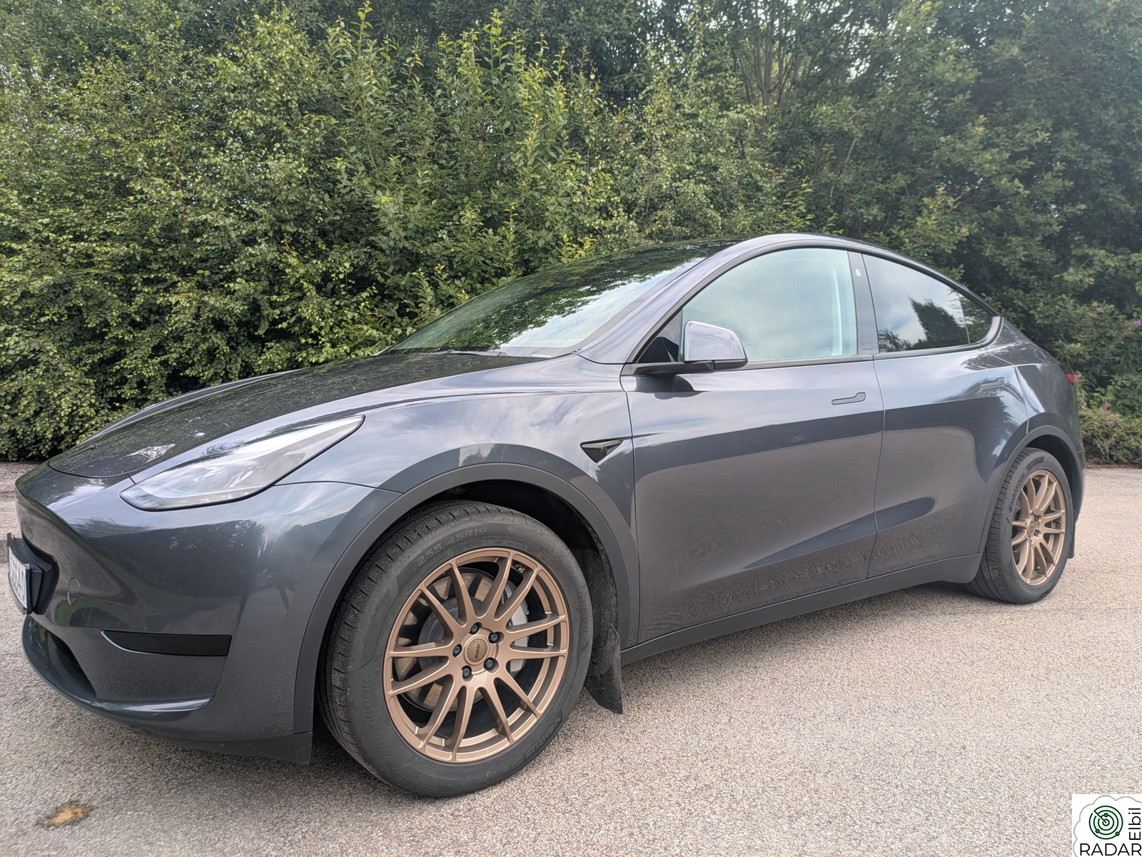 TESLA Model Y SR | LAV KM | 19+19 TOM | HENGERFESTE