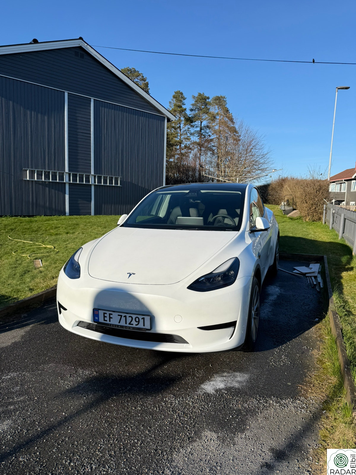 TESLA Model Y Standard Range RWD