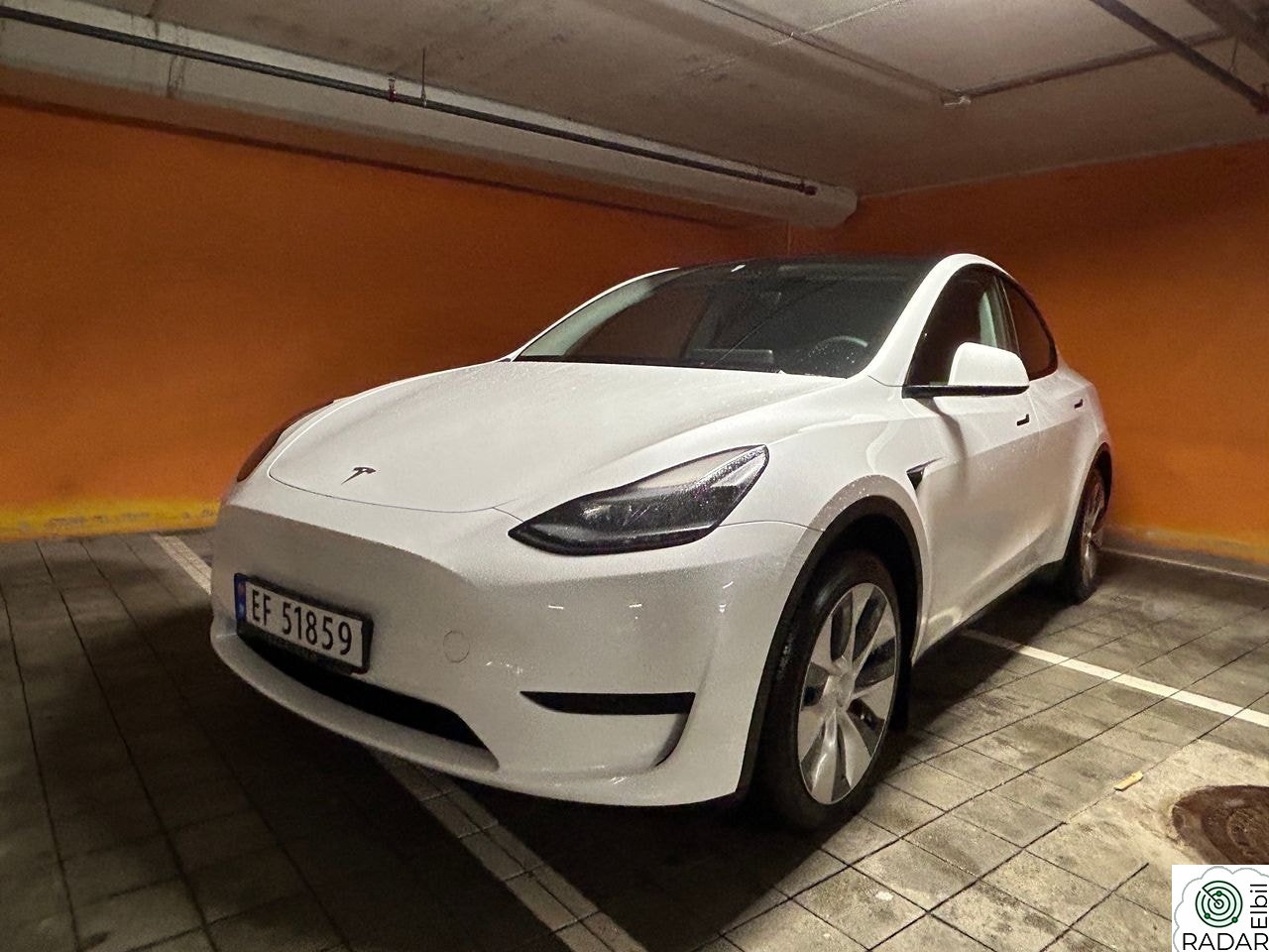 TESLA Model Y Standard Range RWD