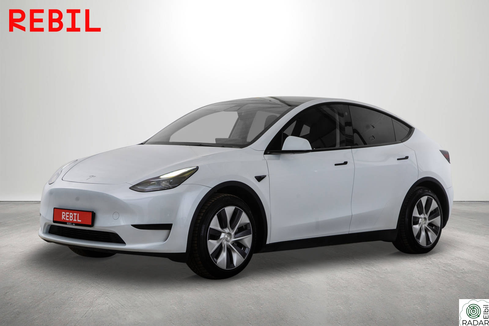 TESLA Model Y 455km(WLTP)/SR/Krok/Ryzen/Navi/R.kam/Pano/AP/V.pumpe