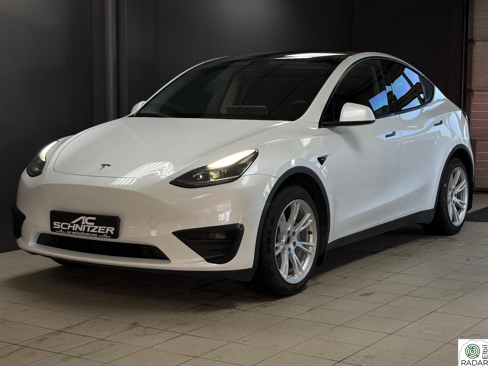 TESLA Model Y SR|RWD|455WLTP|Hengerfeste|Rattvarme|Varmepumpe|++