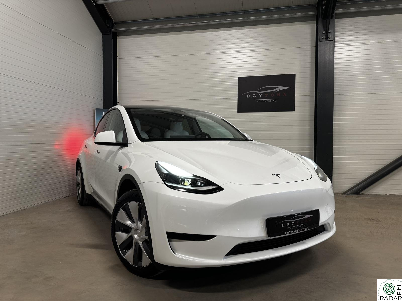 TESLA Model Y SR+ 455km Berlin/ AMD Ryzen/ Varmepumpe/ Autopilot