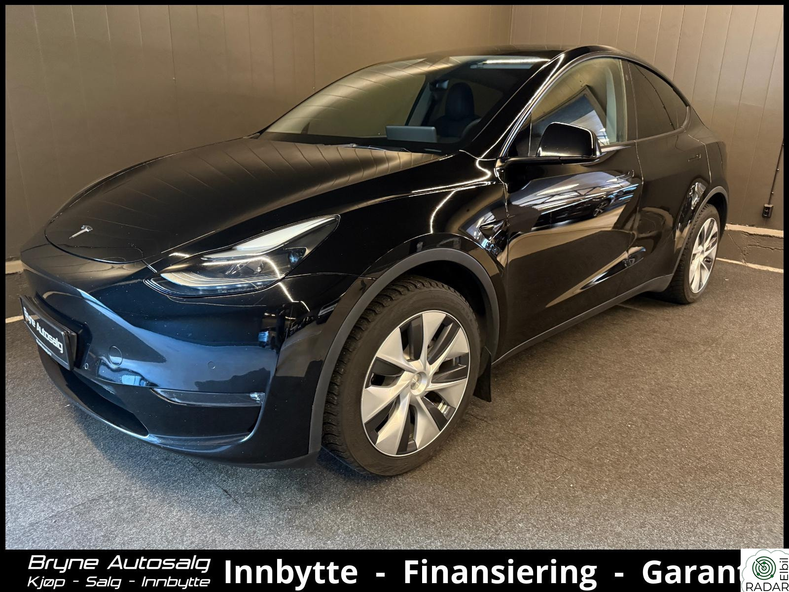 TESLA Model Y LONG RANGE AWD