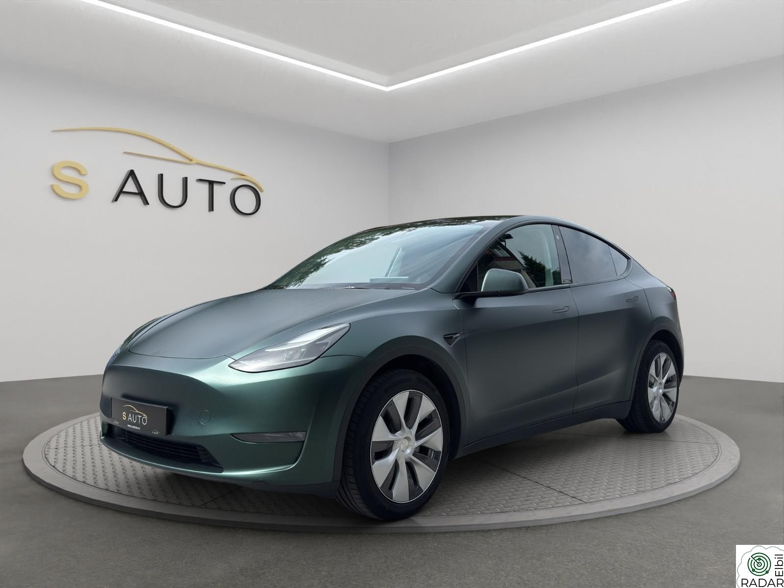 TESLA Model Y Long Range AWD, 533km, Autopilot, Ryzen, Krok, Premium