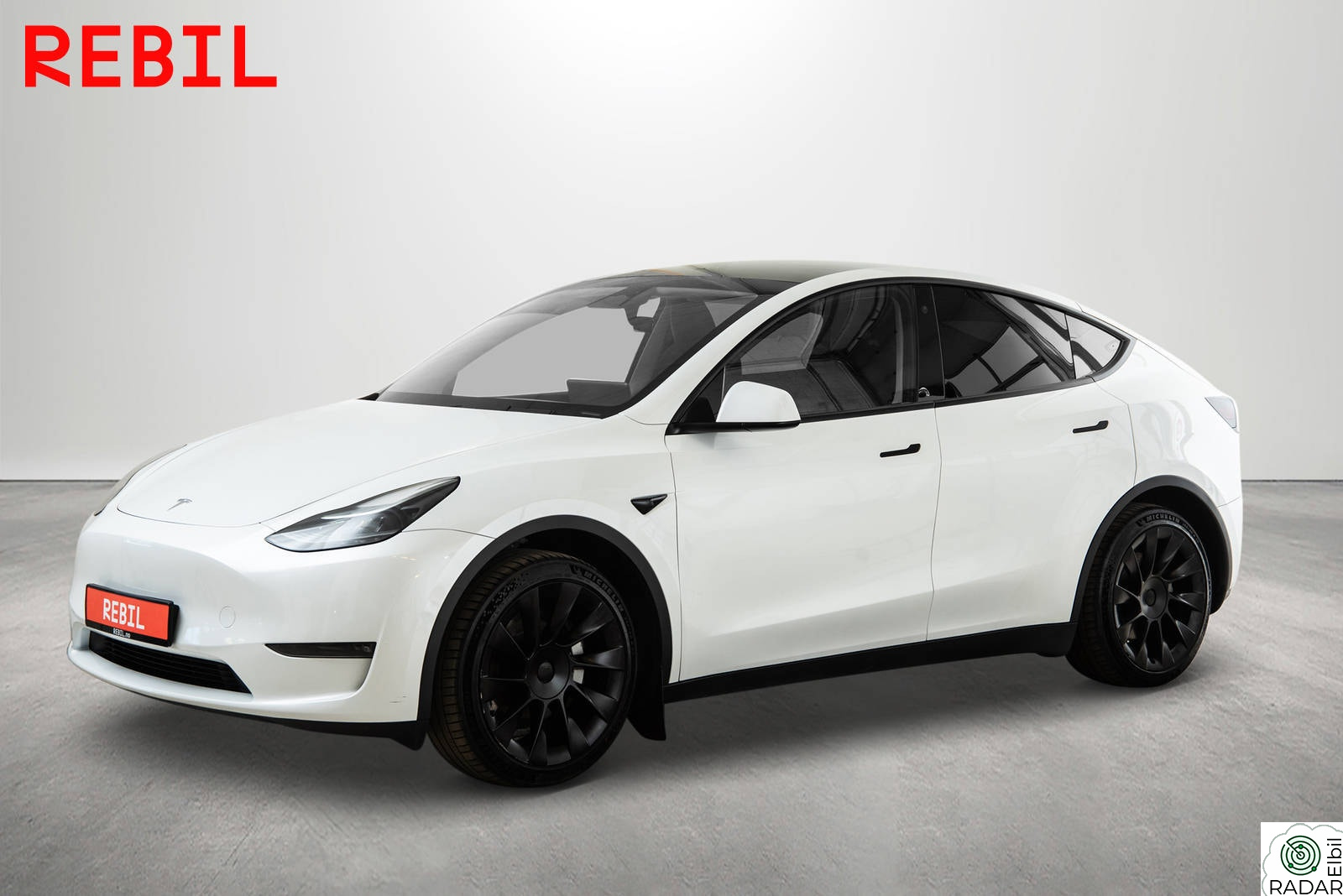 TESLA Model Y 533km/LR/AWD/MCU3/Krok/AP/Navi/R.kam/Pano/Memory/V.pump