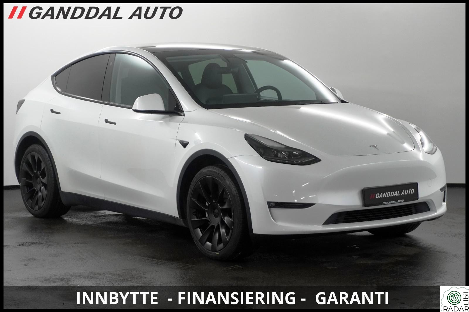 TESLA Model Y LONGE RANGE AWD / 20" / KAMERA / SKINN / ACC / PANO +