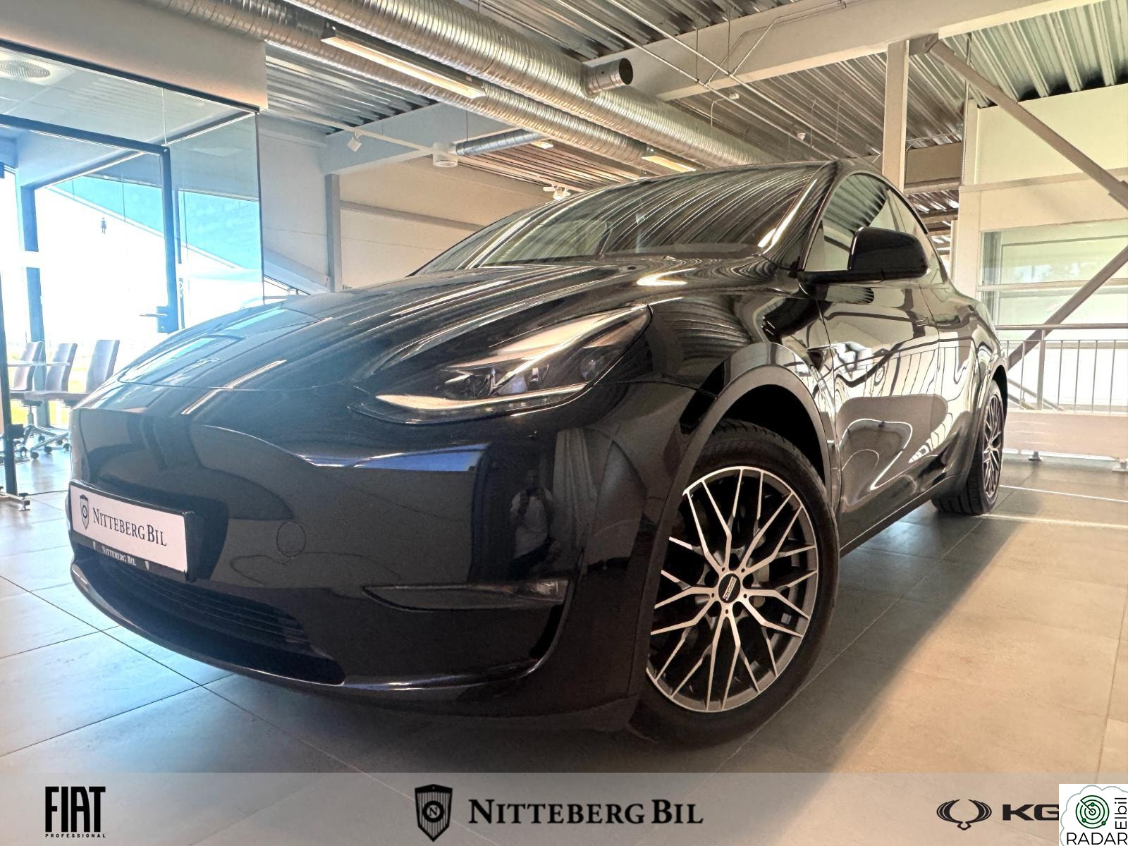 TESLA Model Y - Long Range - AWD - 533 Km WLTP - Panorama Glasstak -