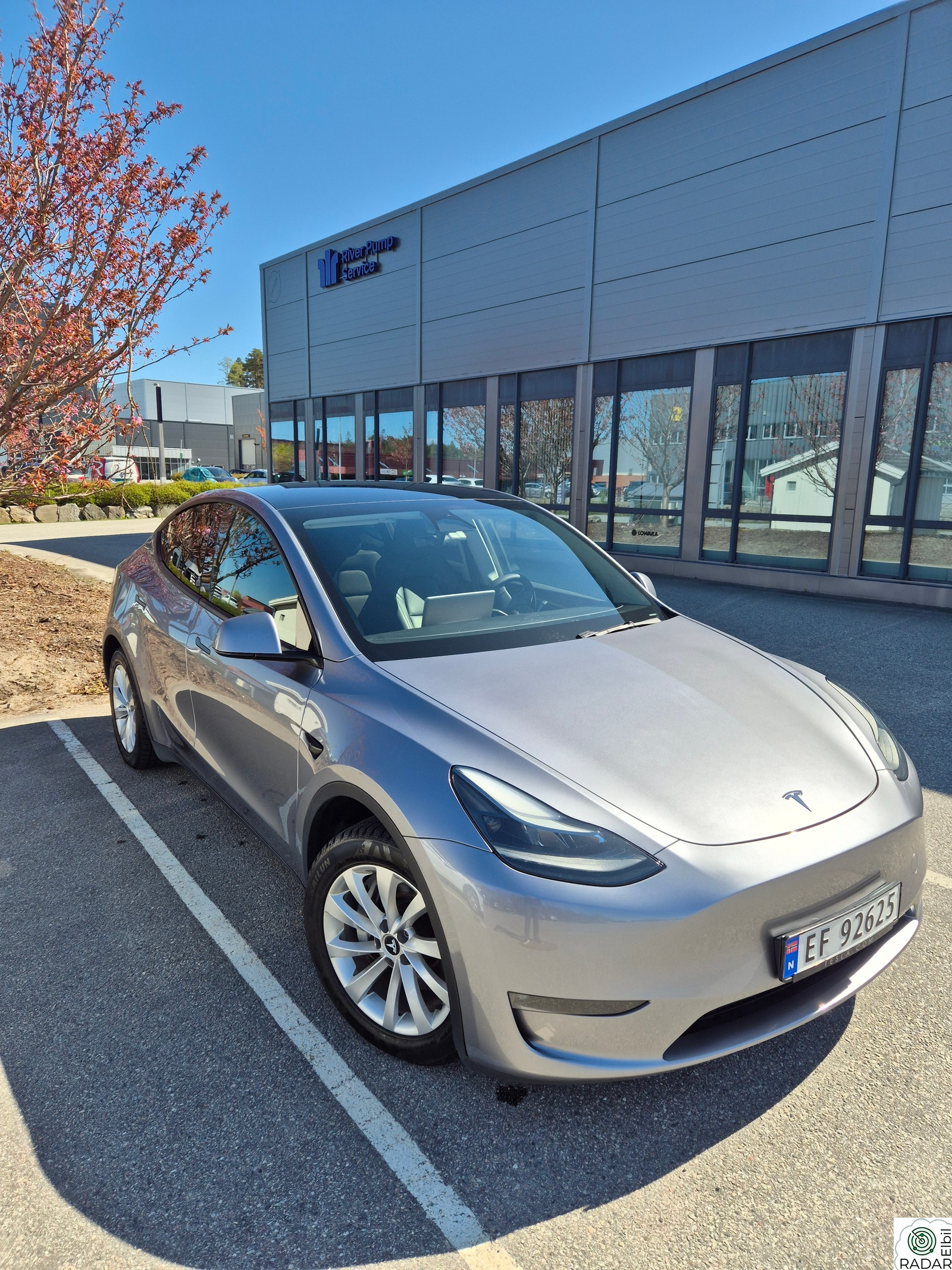 TESLA Model Y Long Range AWD