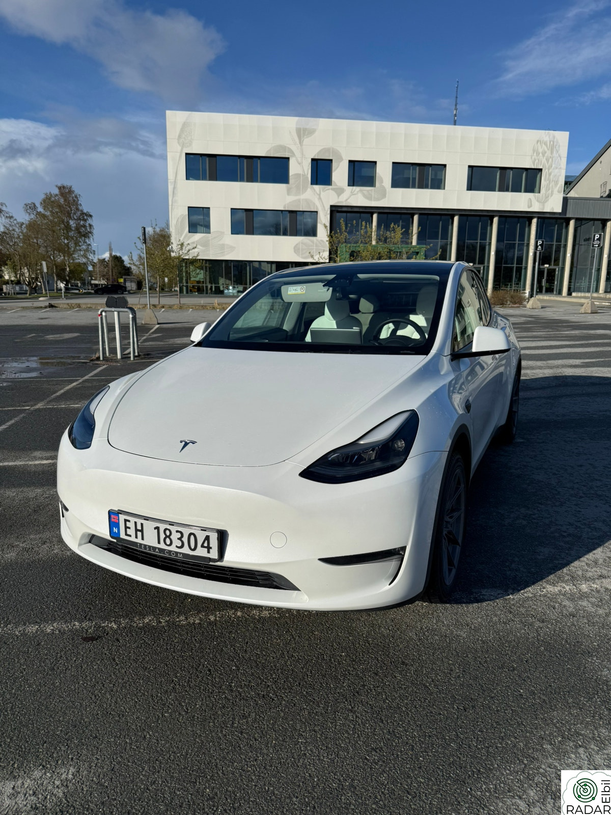 TESLA Model Y Long Range AWD