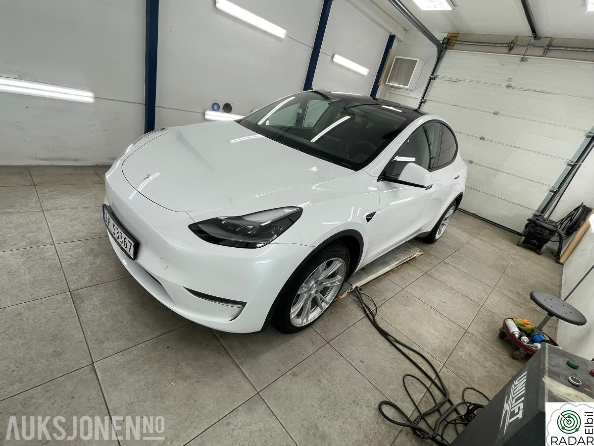 TESLA Model Y Long Range AWD adaptiv cruisekontroll ryggekamera henge