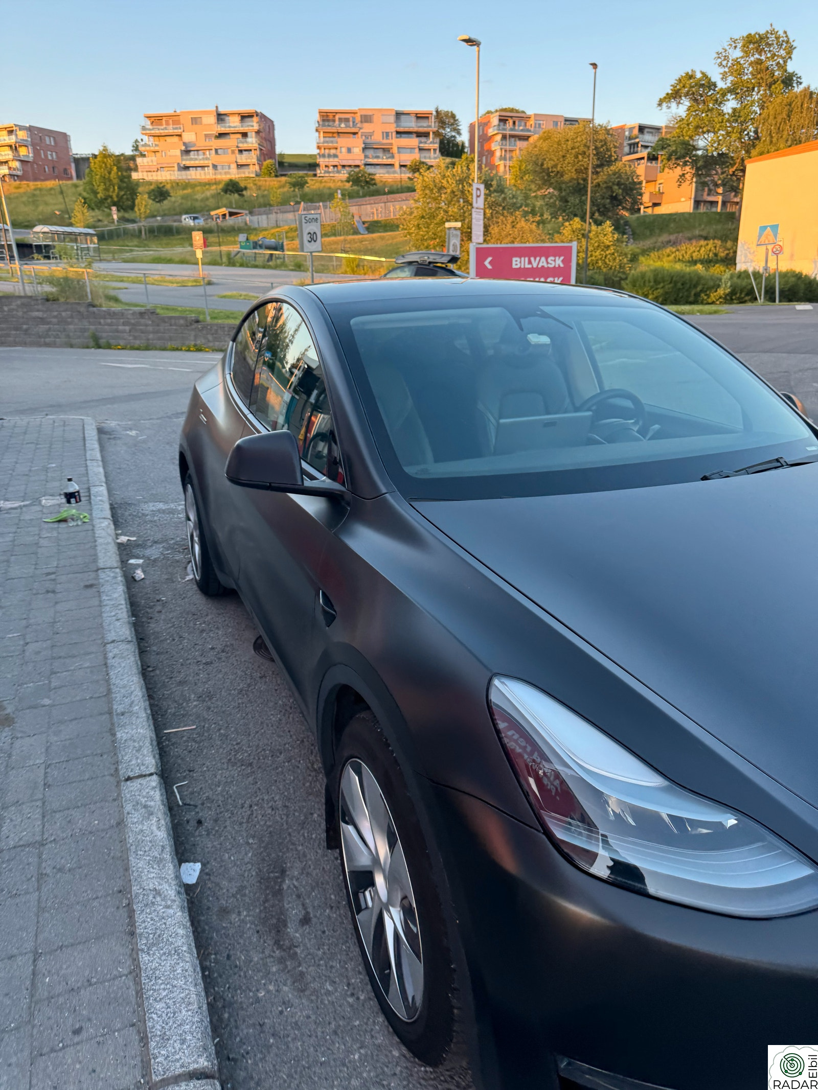TESLA Model Y Long Range AWD