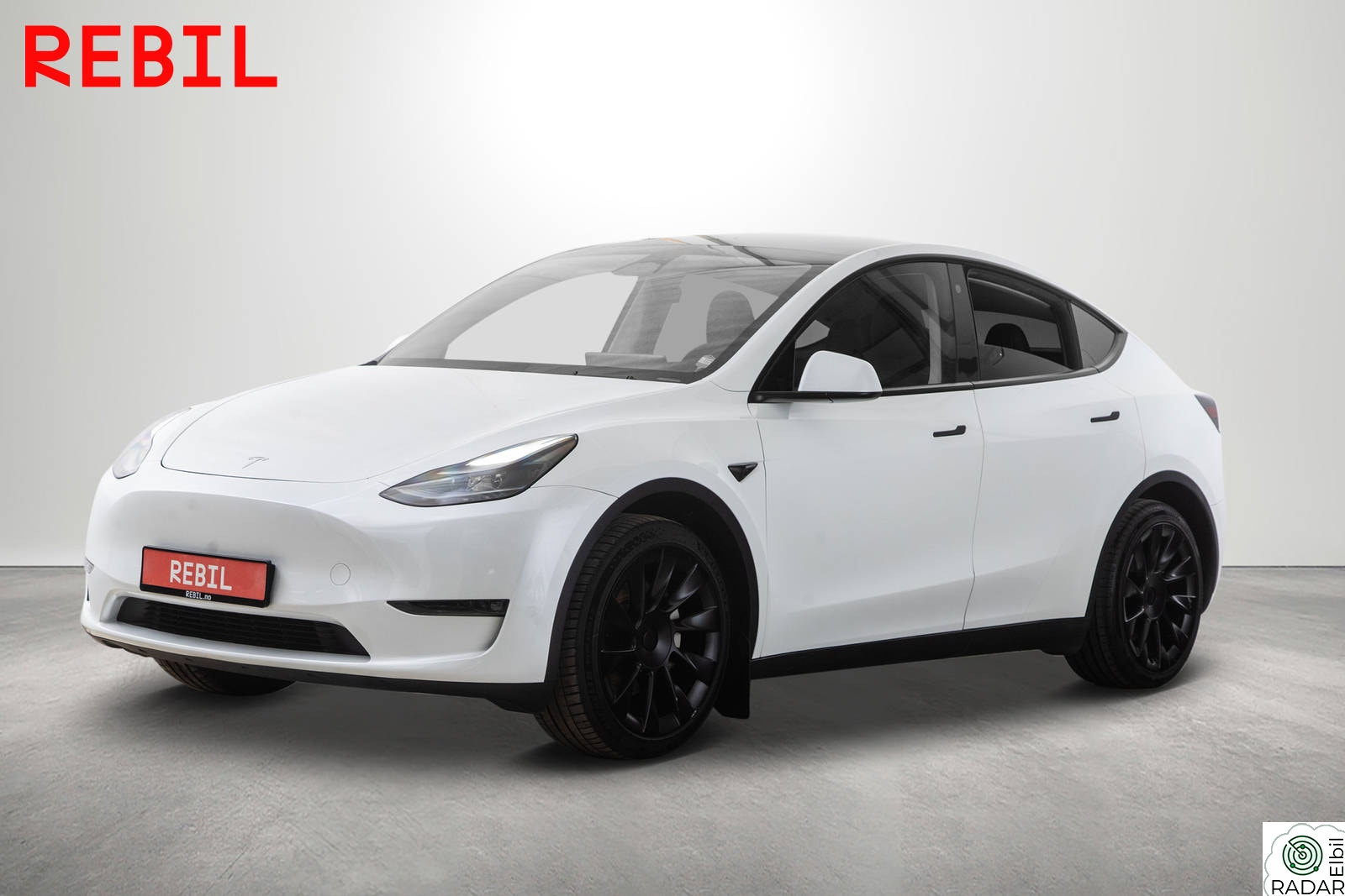 TESLA Model Y 533km(WLTP)/LR/AWD/Ryzen/Krok/Navi/R.kam/Pano/AP/Vpumpe