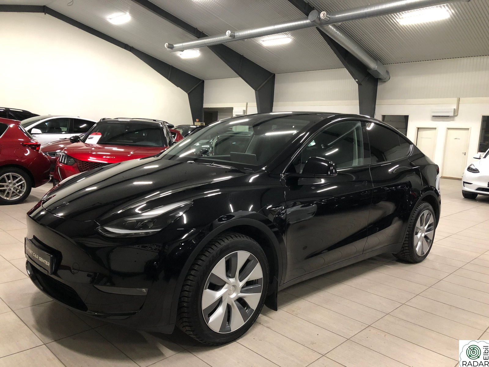 TESLA Model Y LONG RANGE, AWD, KROK,PANO, AP,PREMIUM,NORSK 19"+19"