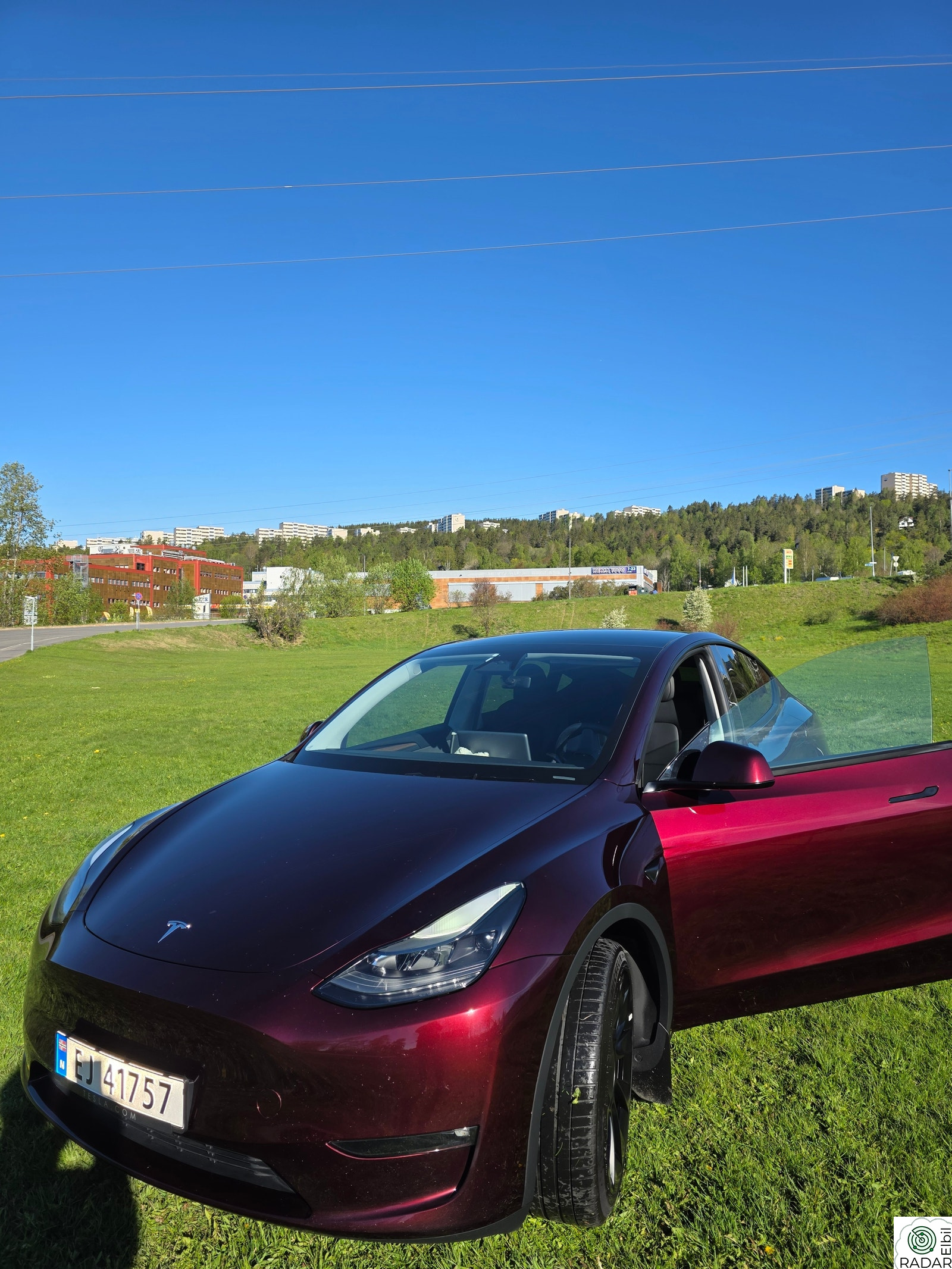TESLA Model Y Long Range AWD