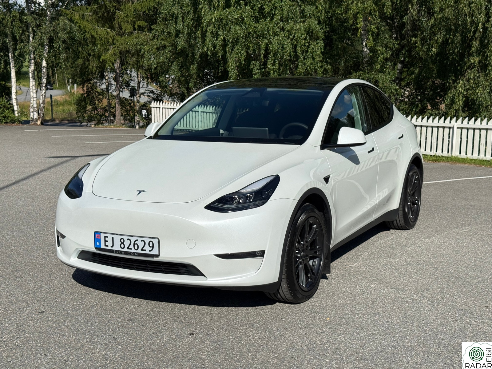 TESLA Model Y Strøken Long Range AWD | 2025 mod | Lav km.