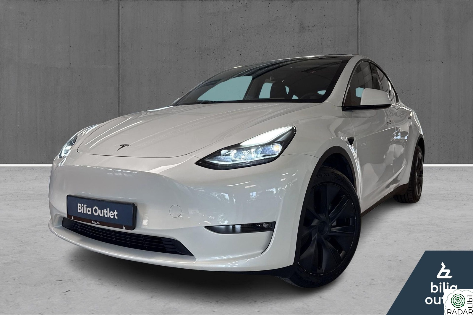 TESLA Model Y Long Range AWD, 514HK H.feste, Panorama, Skinn