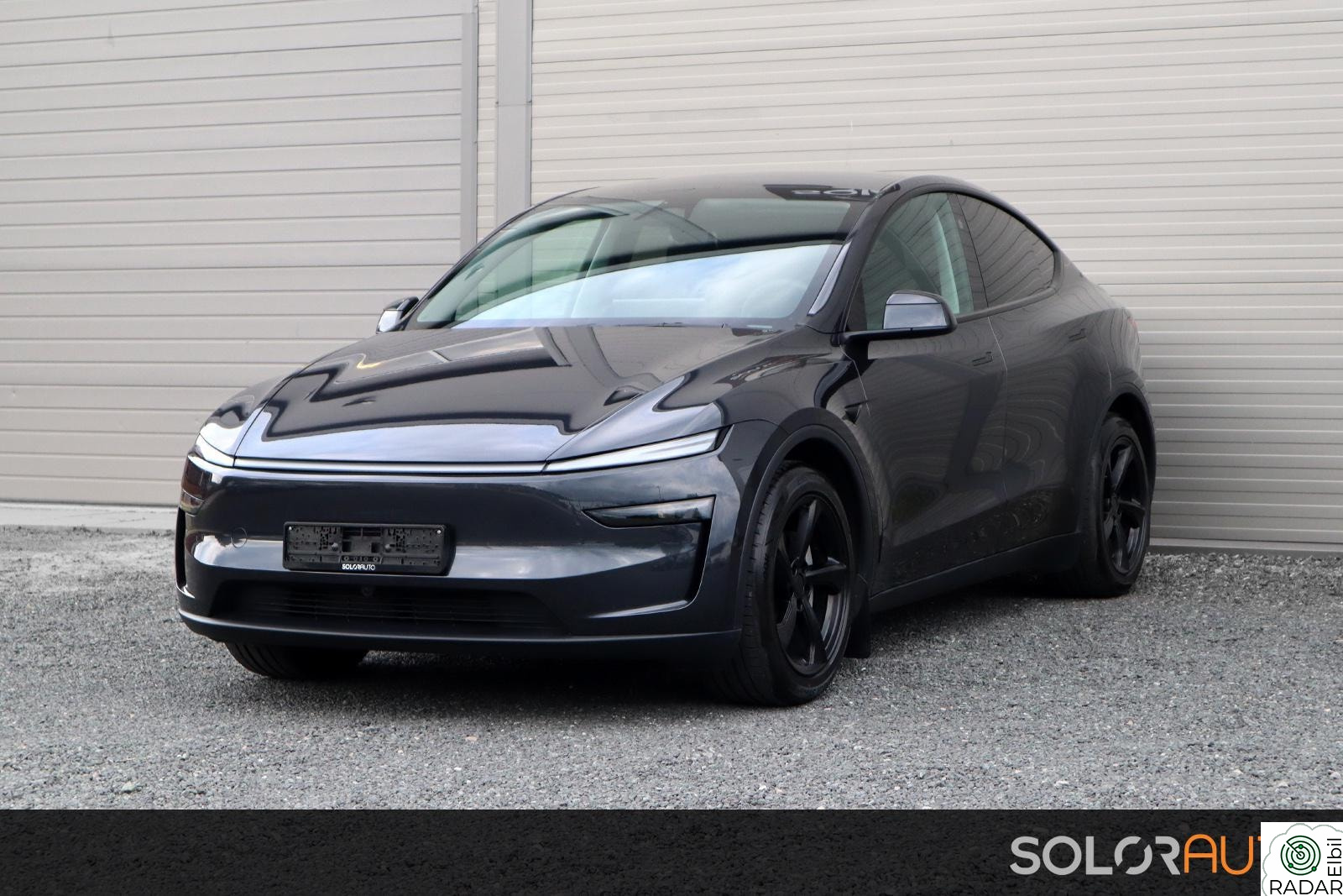 TESLA Model Y Long Range AWD Juniper, Hengerfeste, To sett hjul