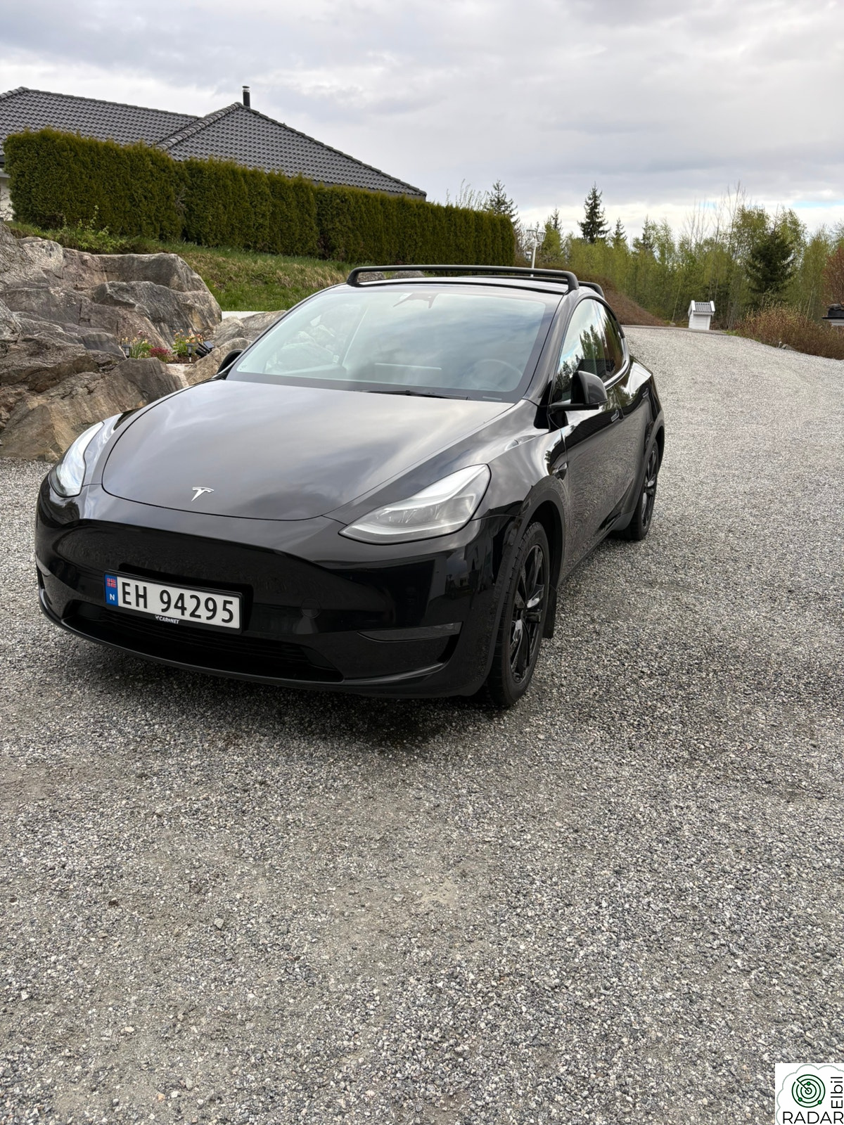 TESLA Model Y Long Range AWD
