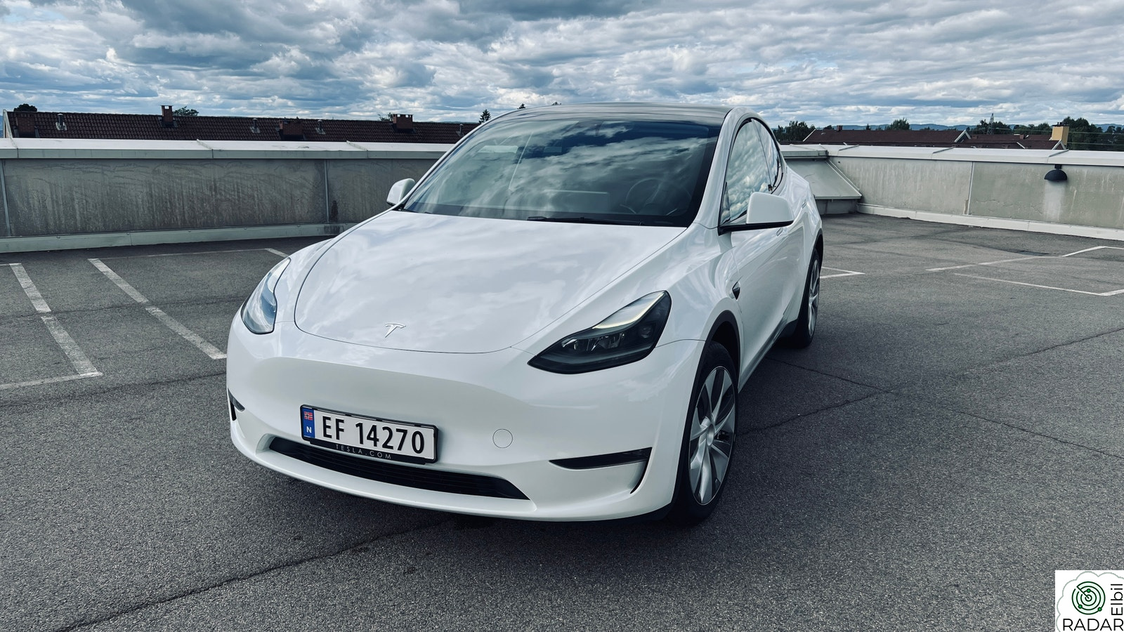 TESLA Model Y Long Range AWD | 1 eier | DITEC Ultra | Nylig EU