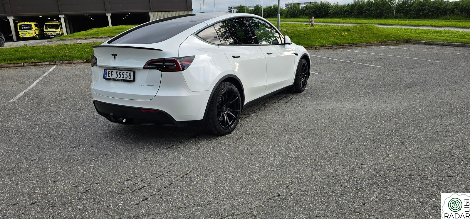 TESLA Model Y Long Range AWD