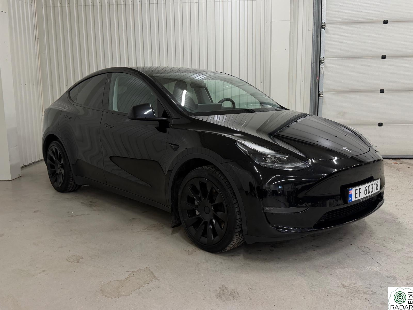 TESLA Model Y Long Range AWD Autopilot 360kam Pano Krok 1-eier