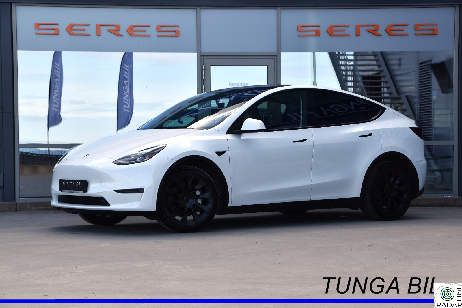 TESLA Model Y Long Range Dual Motor AWD, H.feste, 20" | kr 3.290/mnd!